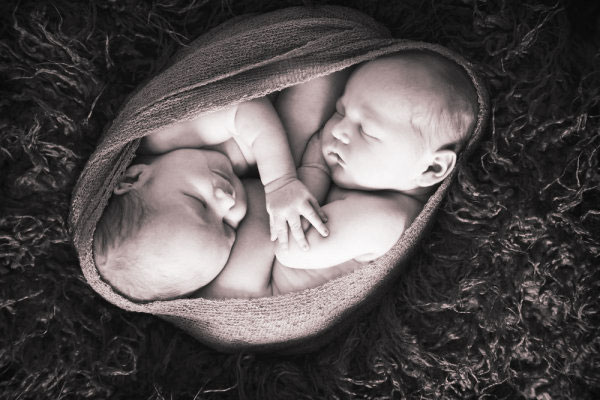 生双胞胎并非只能通过做试管婴儿，这么做也可以提升双胞胎概率！