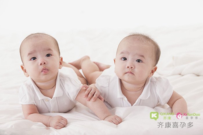 为什么明星一旦生下双胞胎孩子大家都会认为是试管婴儿？