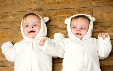 选择海外试管就一定要生双胞胎吗？怀双胞胎又有什么风险呢？