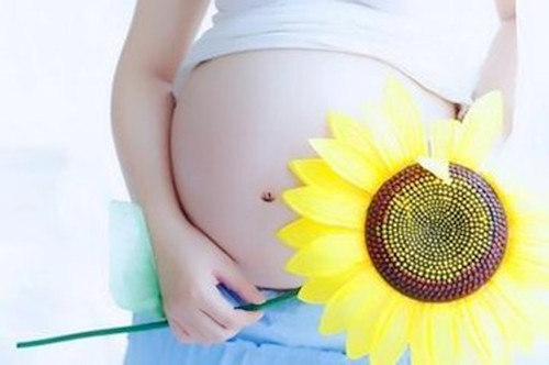 海外三代试管 为什么多建议单胎移植？囊胚移植有什么好处？