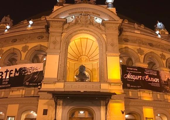 乌克兰国家歌剧院 赴乌克兰合法代Y家庭不可不去的浏览胜地